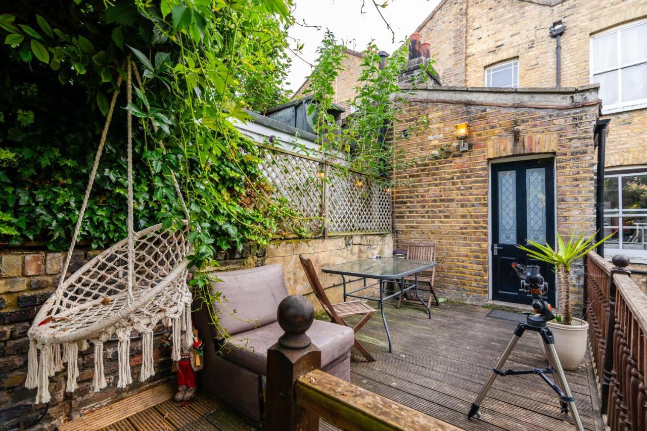 Double Room W/Projector & Garden Hot Tub London Eksteriør billede